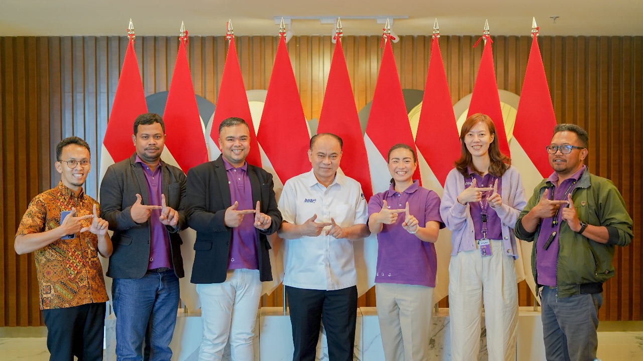 Menteri Komunikasi dan Informatika Budi Arie Setiadi menerima kunjungan audiensi aplikasi media sosial lokal (Hyppe) 