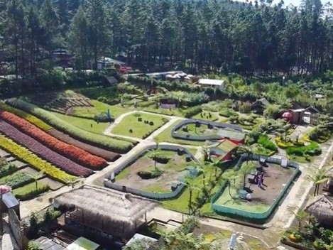 Panorama objek wisata D'Las atau Limbah Asri Serang di Desa Serang, Kecamatan Karangreja, Purbalingga, Jawa Tengah. 