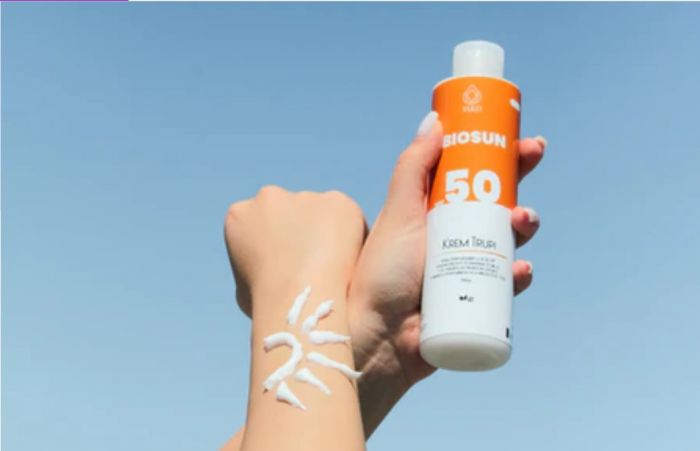 Jangan Lupa, 6 Bagian Tubuh Ini Wajib Dioles Sunscreen