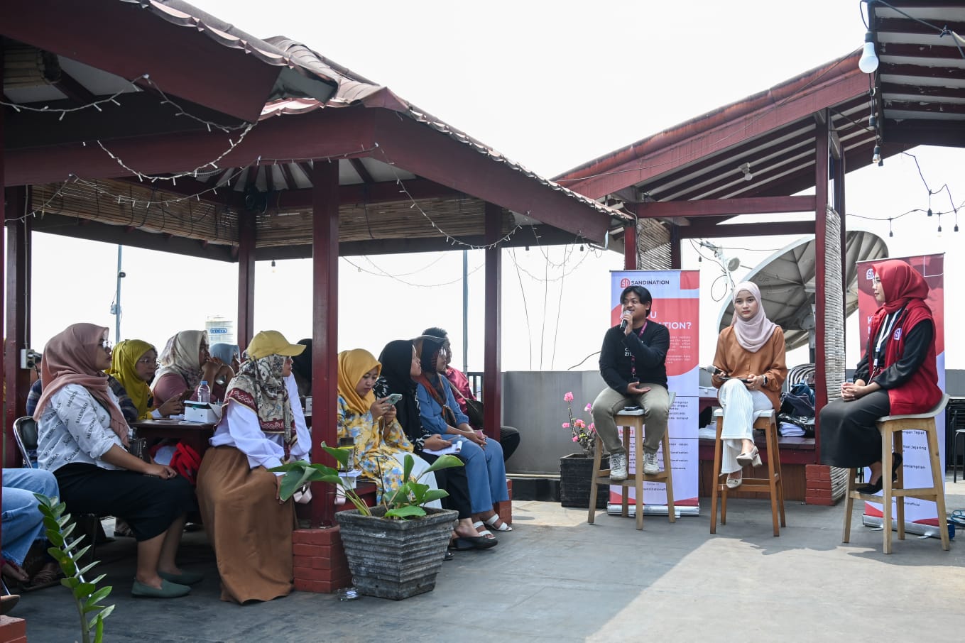Sandination Edukasi Anak Muda Cianjur Manfaatkan Dunia DIgital Lewat Konten