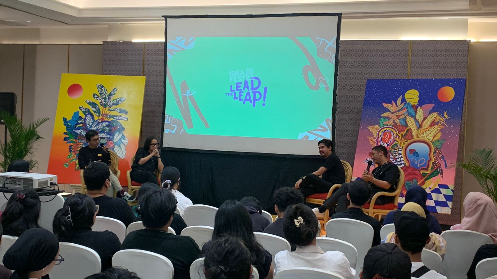 Sesi Business of Backstage: Anti F*cked-Up Formula for Music Festival Forerunners yang menjadi rangkaian Ideafest 2023.