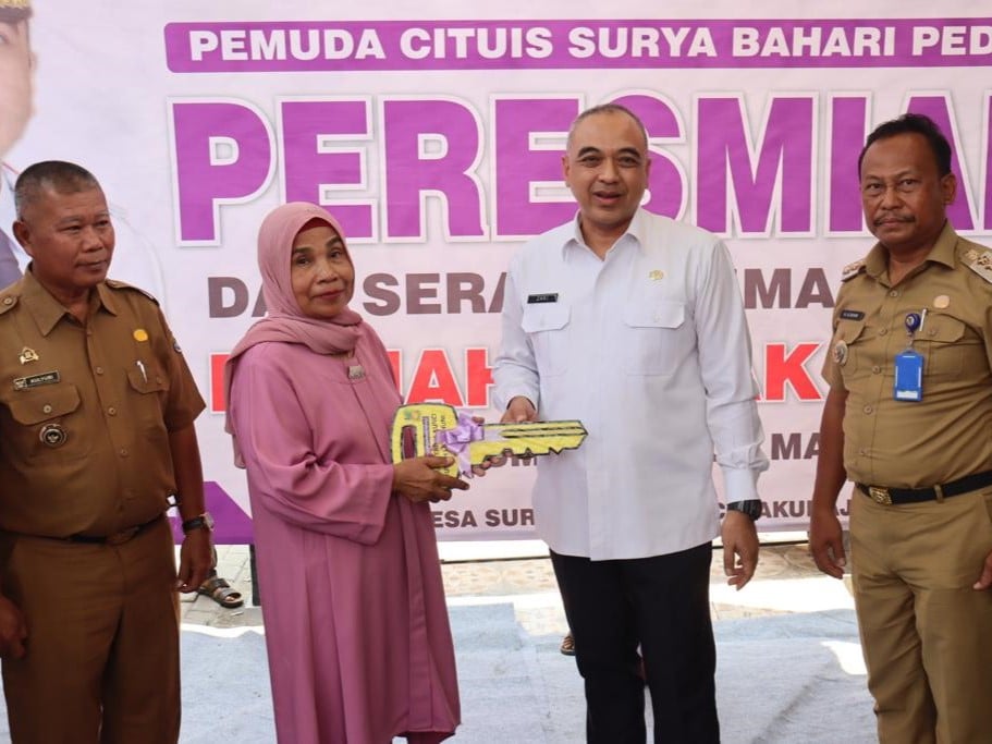 Zaki Iskandar Resmikan Bedah Rumah Marbot Masjid