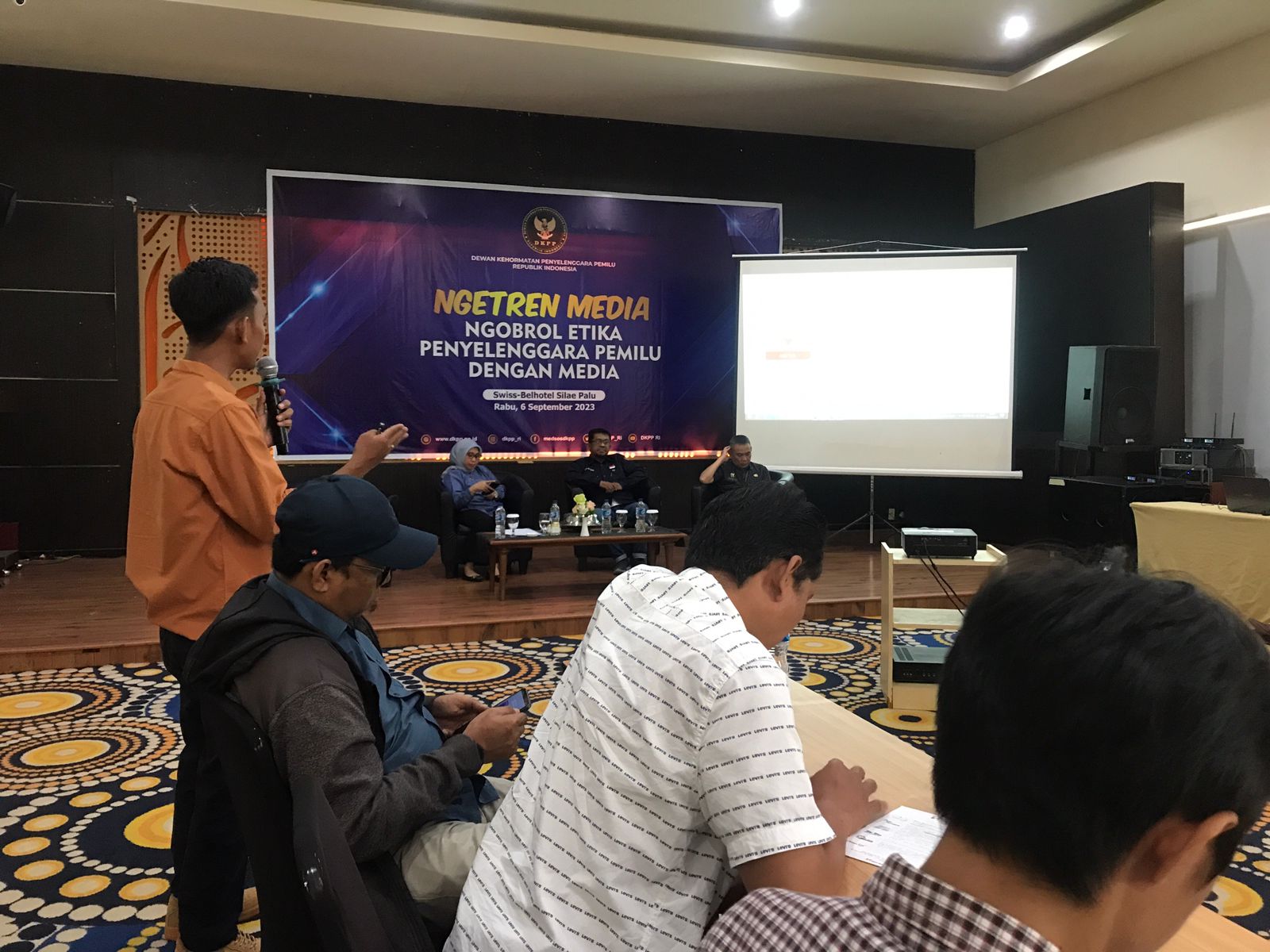 Kegiatan 'Ngobrol Etika Penyelenggara Media' di Palu, Sulawesi Tengah, Rabu (6/9).