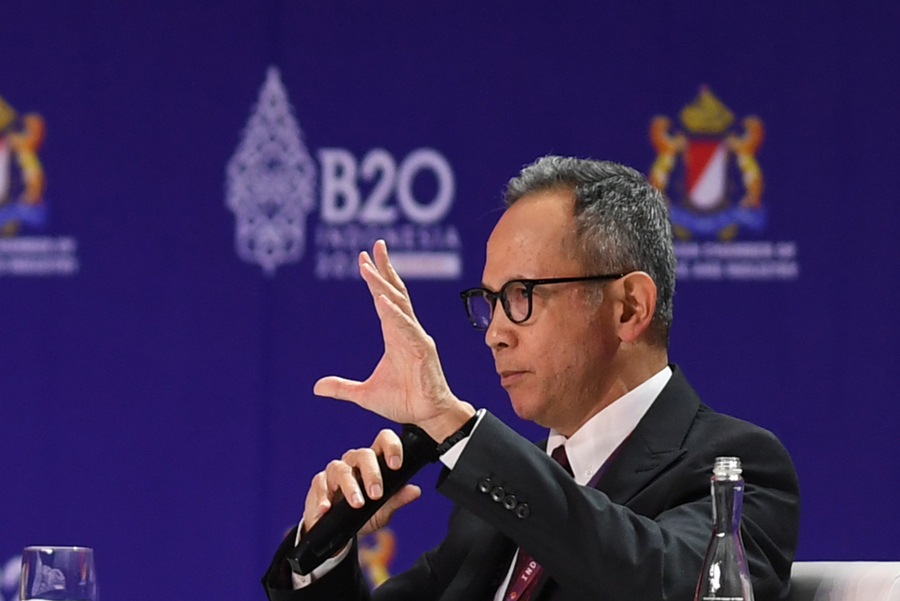 Ketua Dewan Komisioner OJK Mahendra Siregar.