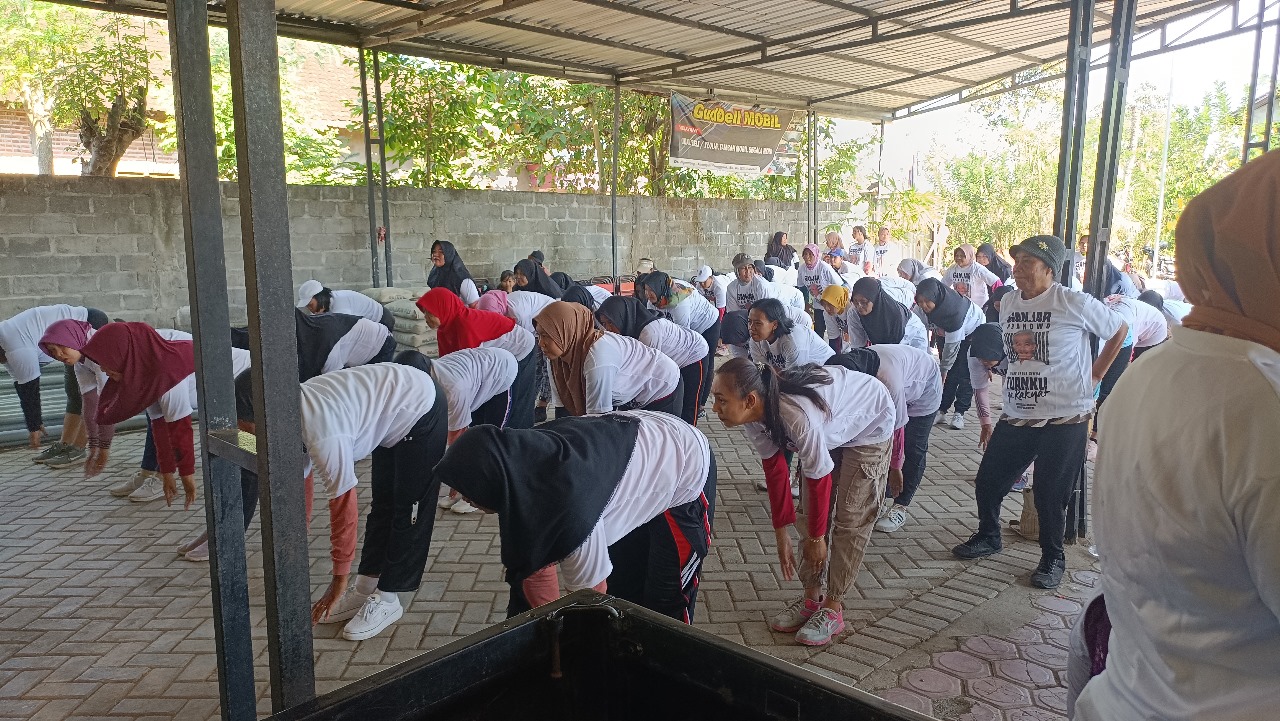 Senam sehat Kowarteg Indonesia di Trenggalek