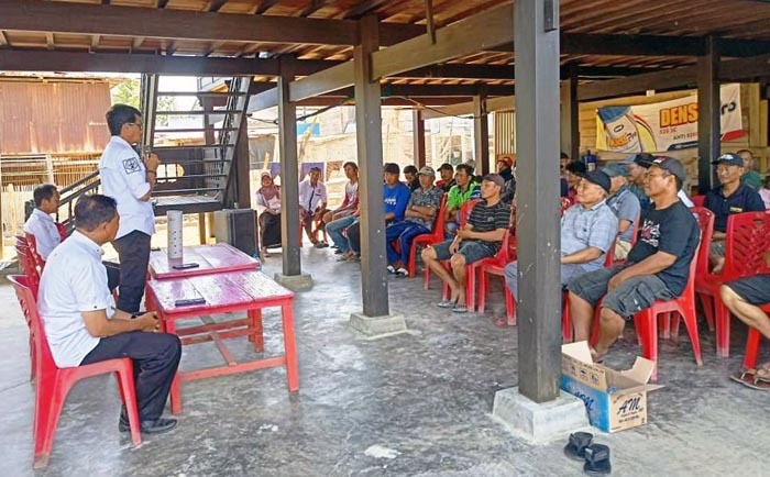 PJ Sekda Pinrang, Andi Tjalo Kerrang (berdiri).