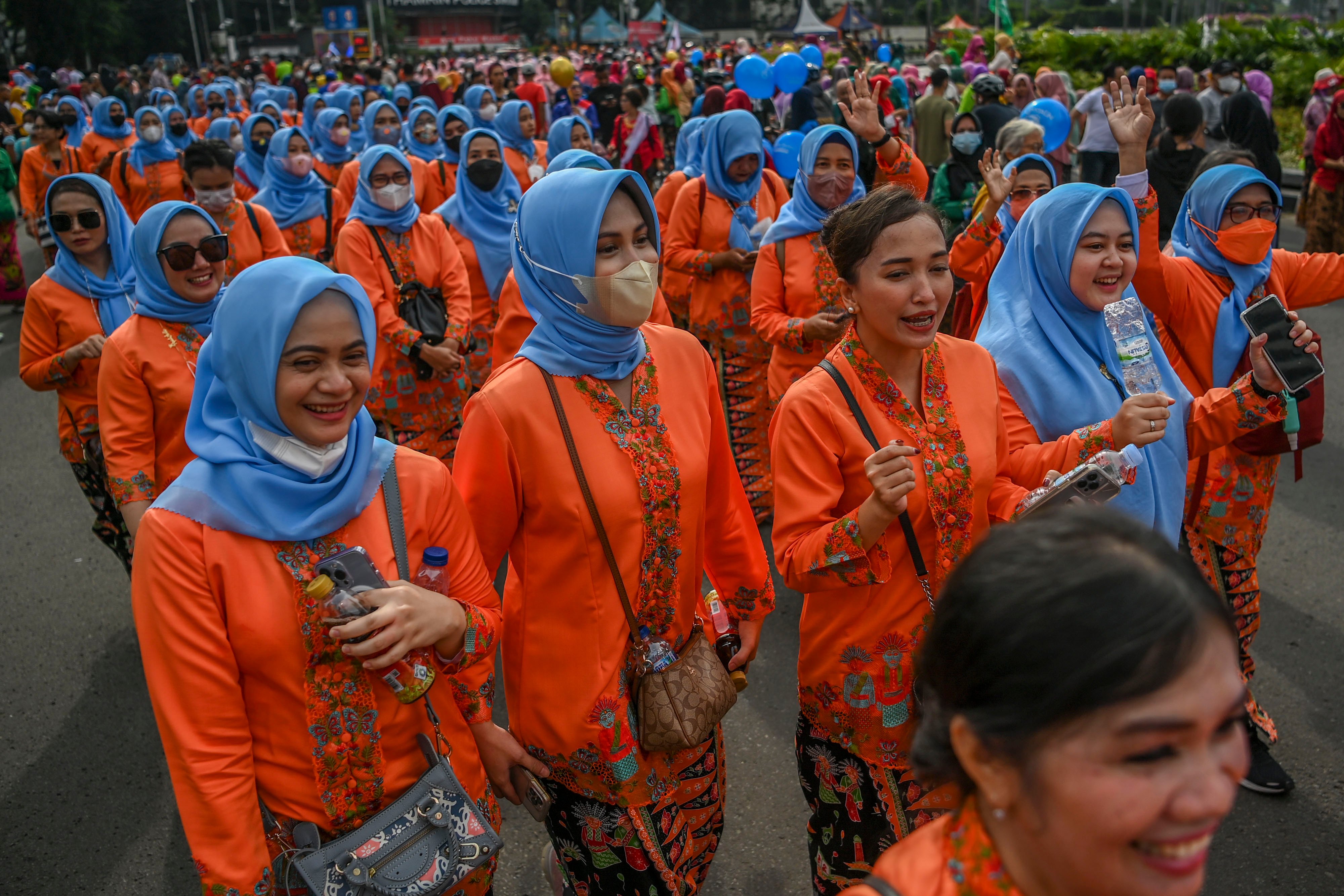 KAMPANYE GERAKAN KEBAYA GOES TO UNESCO DI BUNDARAN HI, JAKARTA.