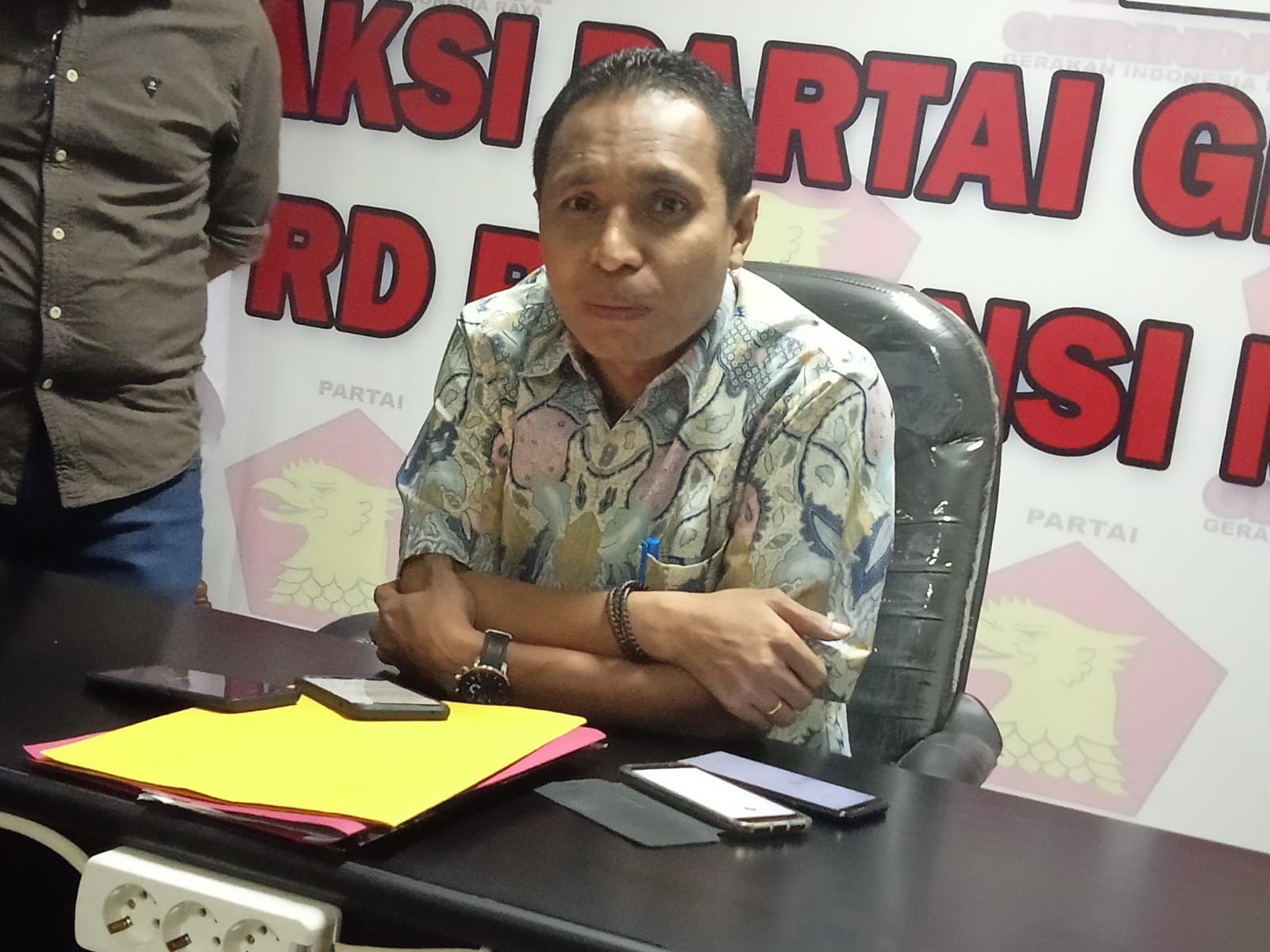 Wakil Ketua DPRD Maluku Melkianus Sairdekut