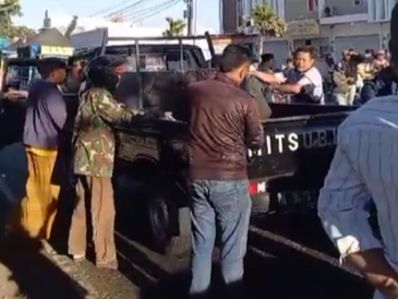 Kecelakaan beruntun di jalur pantura Besuki.