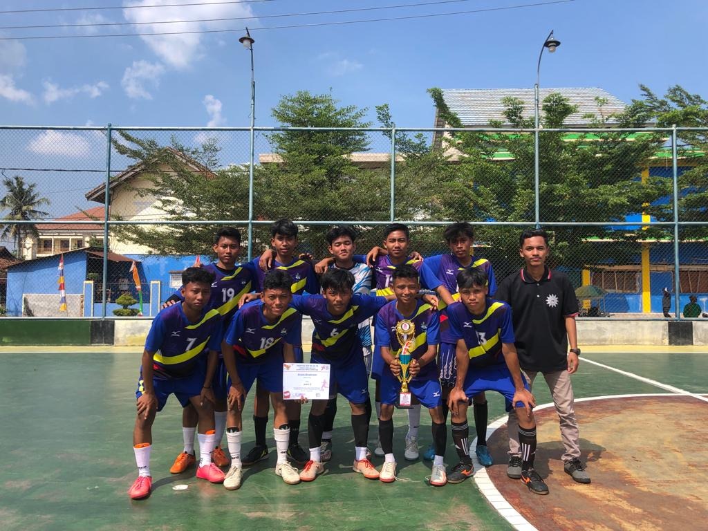 Tim futsal putra SMA Muhammadiyah 1 Way Jepara meraih juara dua lomba futsal antarpelajar.