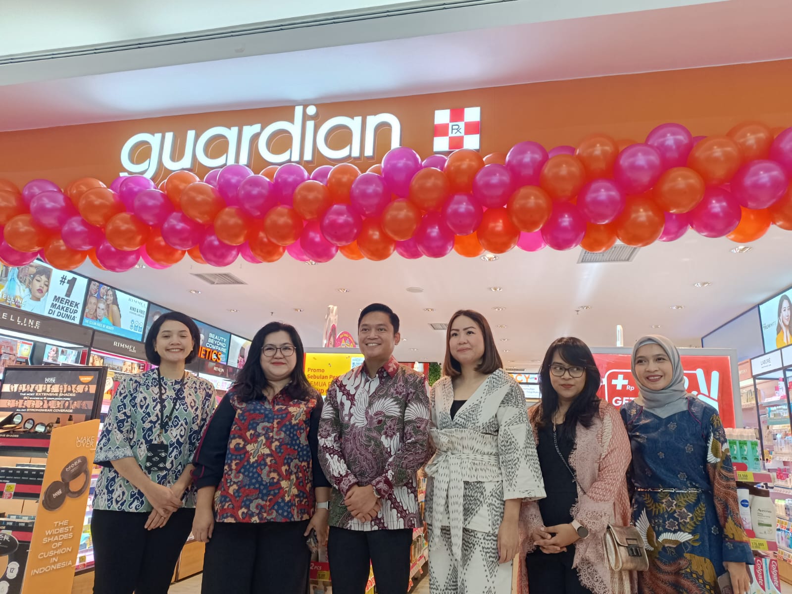 Guardian mempersembahkan konsep dan tampilan gerai baru di Kota Kasablanka, Jakarta.