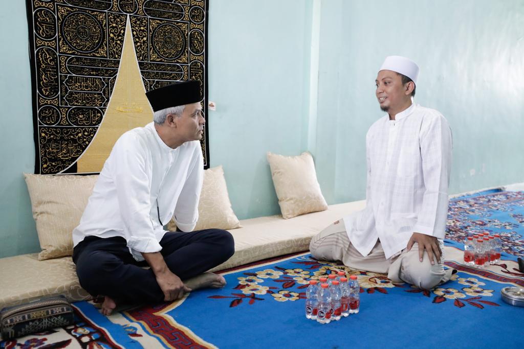 Bacapres Ganjar Pranowo bertemu tokoh agama di Surabaya, Jawa Timur