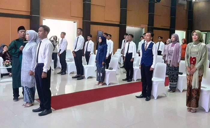 Alumni Polbangtan Kementan Dilantik Jadi Paramedik Veteriner