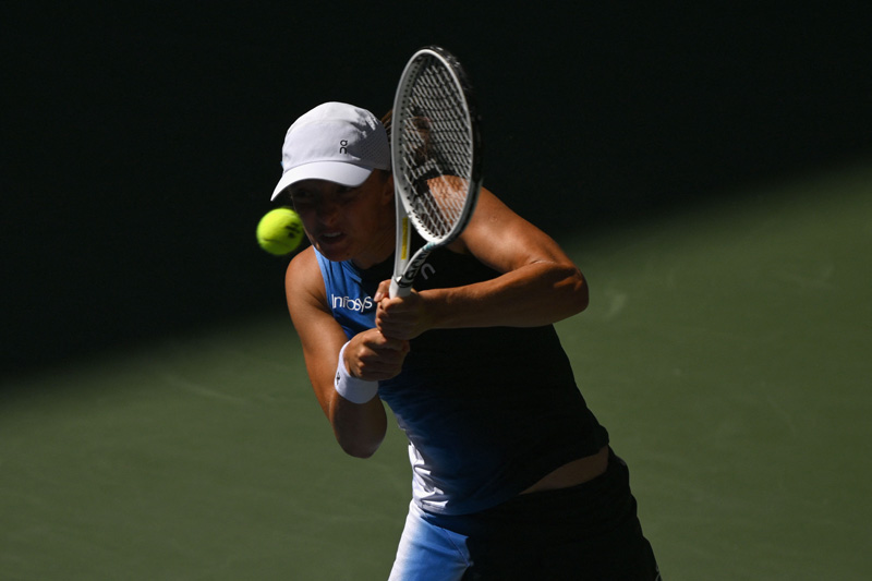 Petenis Iga Swiatek mengalahkan Kaja Juvan dua set langsung di AS Terbuka.