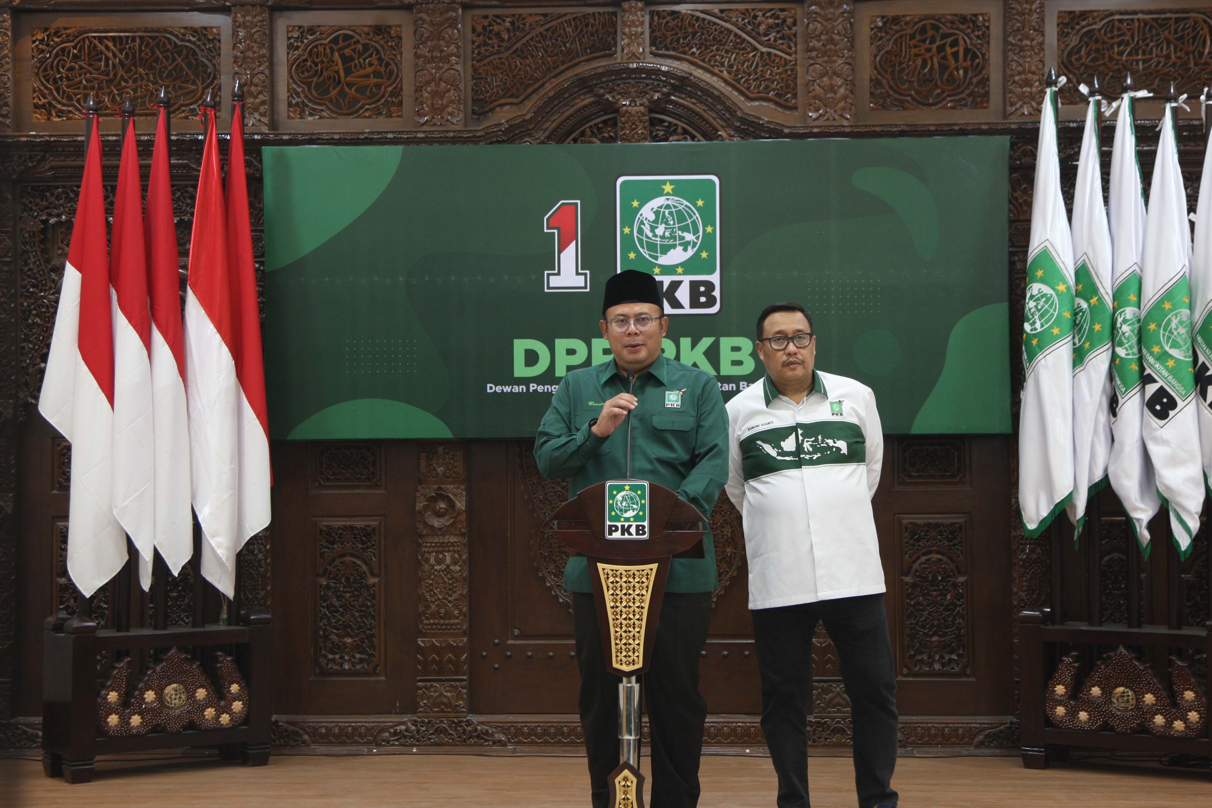 Ketua DPP PKB Cucun Ahmad Sjamsurijal memberikan keterangan soal Tour Spiritual Muhaimin Iskandar