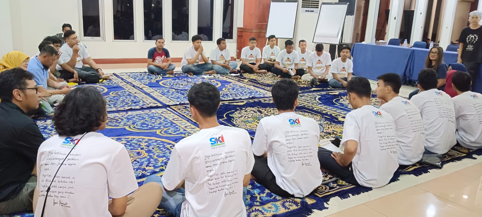 Relawan SKI Jateng bersama Partai NasDem Jawa Tengah menyelenggarakan pelatihan bagi generasi muda terkait kepemimpinan.