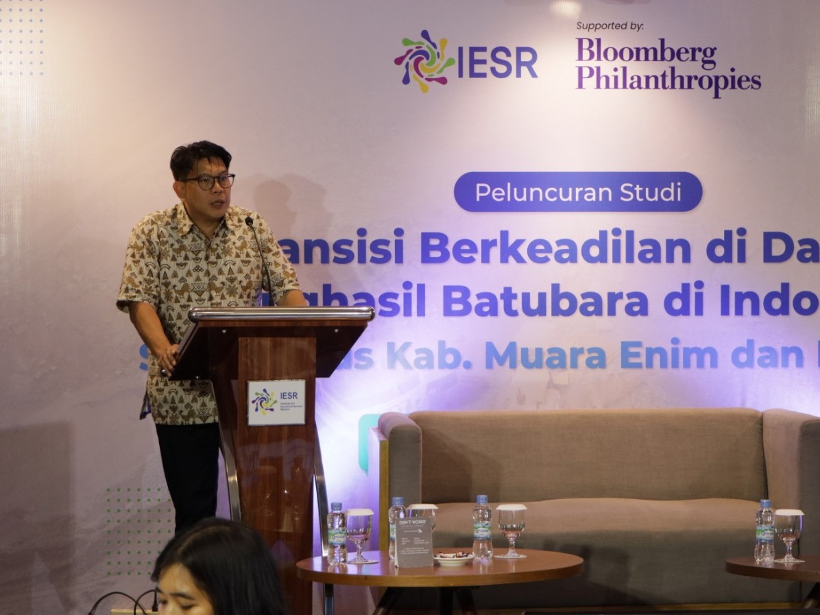 Diversifikasi dan transformasi ekonomi harus direncanakan untuk mengantisipasi dampak sosial-ekonomi dari penurunan industri batu bara.