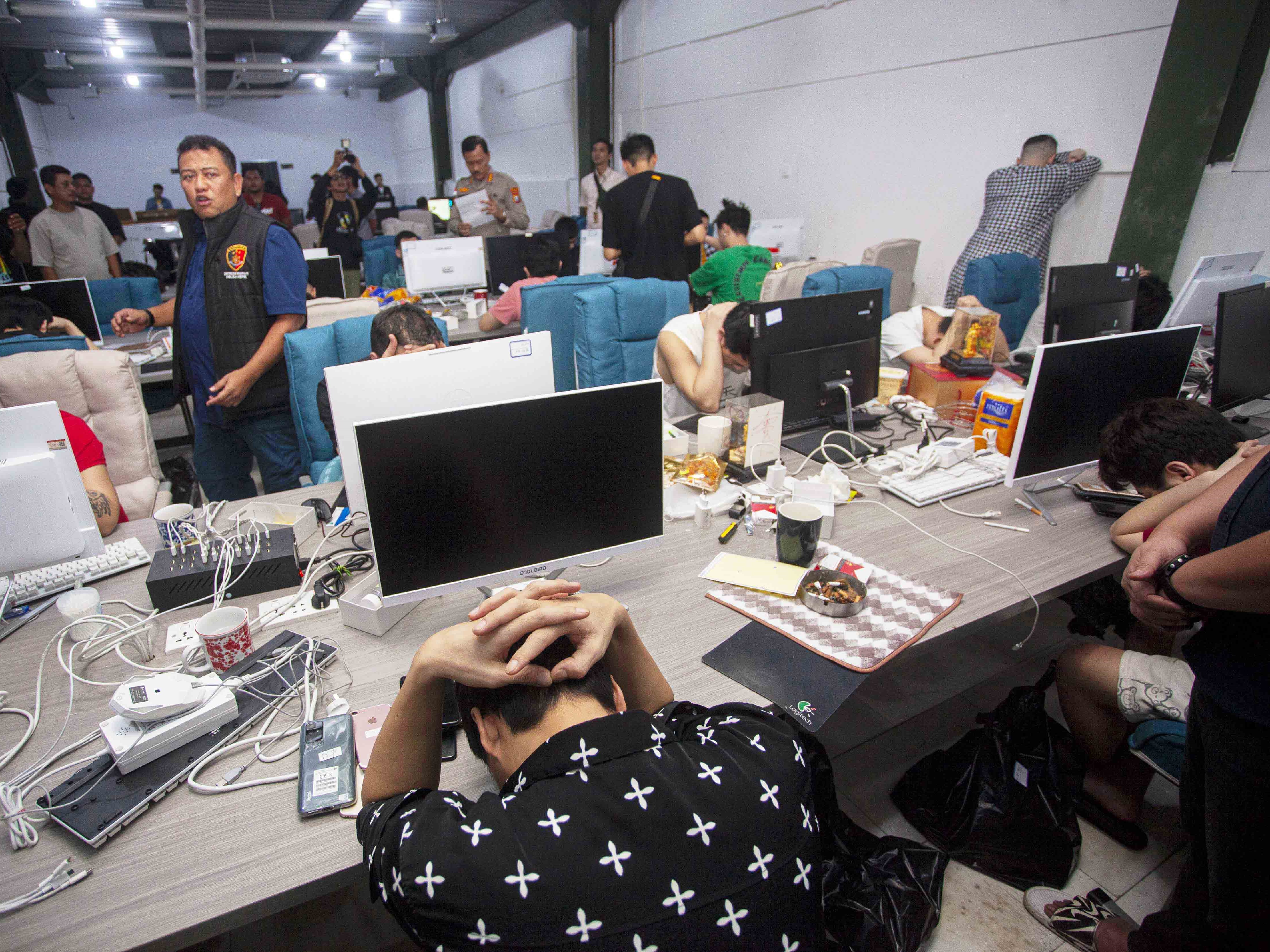 Guru SMP Swasta Nekat Korupsi demi Modal Judi Online