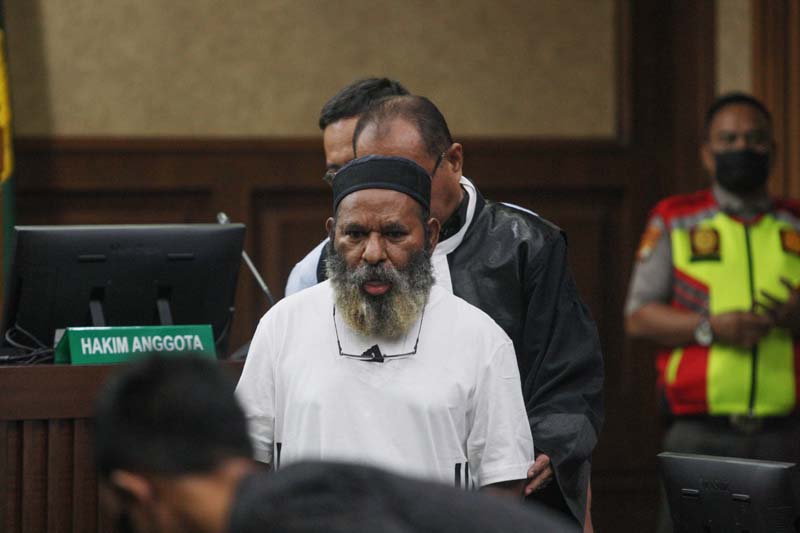 Dalam pledoinya Lukas Enembe mengatakan pembuktian KPK dalam kasus suap dan gratifikasi terhadap dirinya lemah.