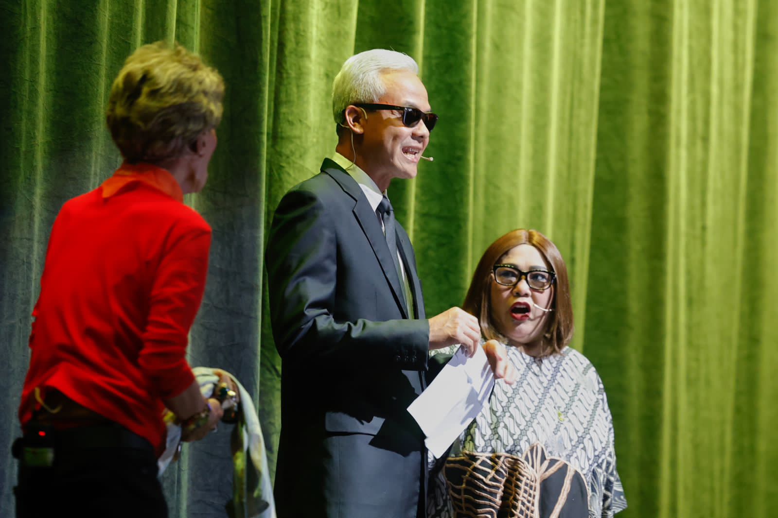 Ganjar tampil sepanggung dengan Srimulat