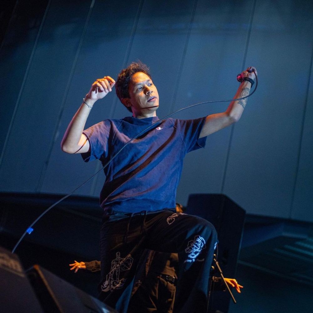 Daniel Baskara Putra atau Hindia saat tampil di acara di Masa Land 2022