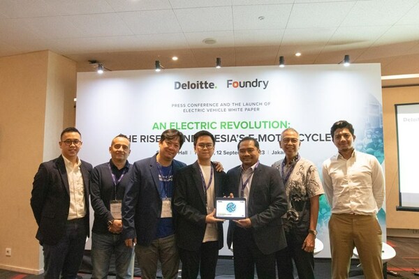 Deloitte Indonesia berkolaborasi dengan Foundry meluncurkan riset seiring adopsi motor listrik di Indonesia yang melonjak signifikan.