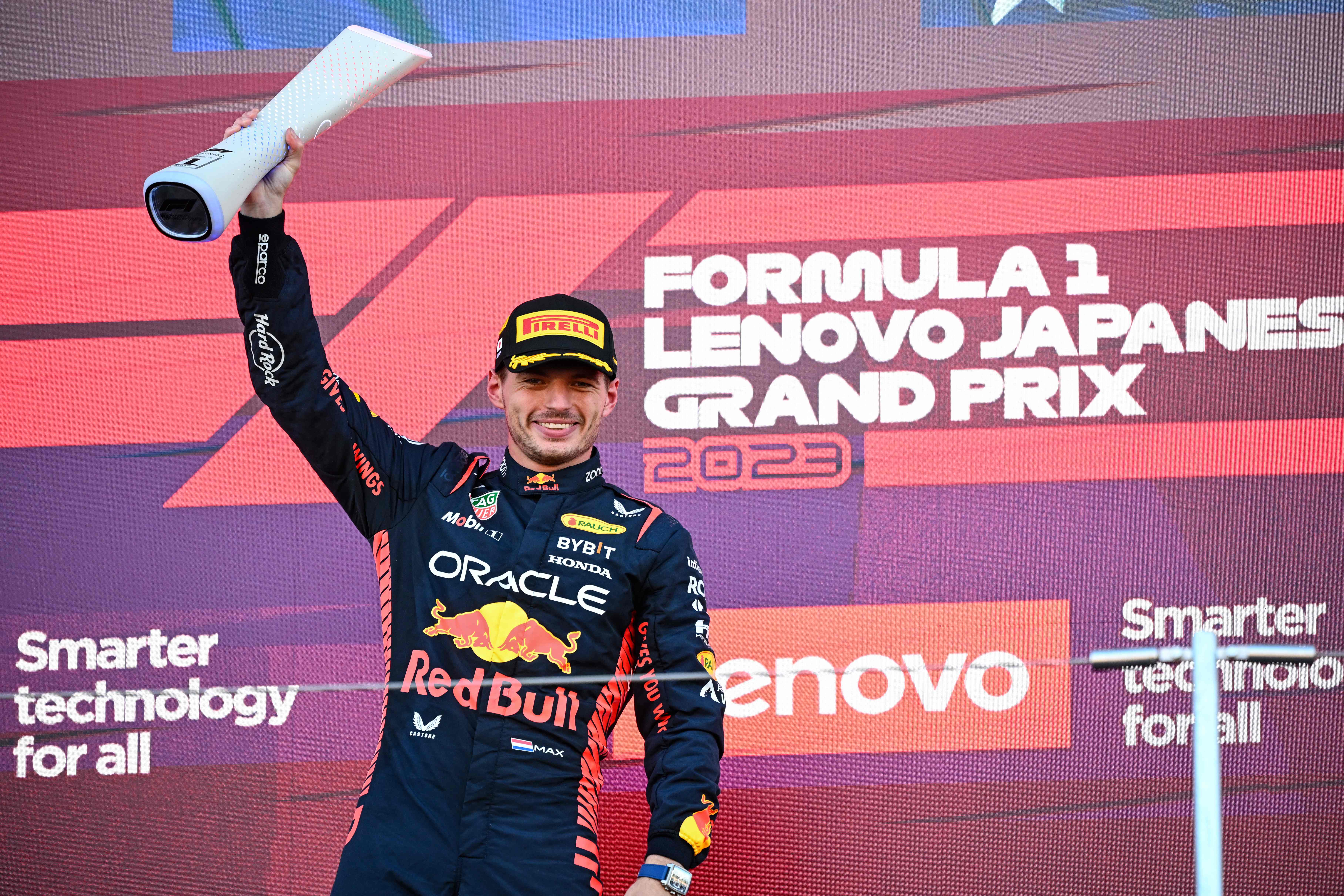 Max Verstappen berhasil menjuarai Grand Prix (GP) Jepang di Sirkuit Suzuka, Minggu (24/9). 
