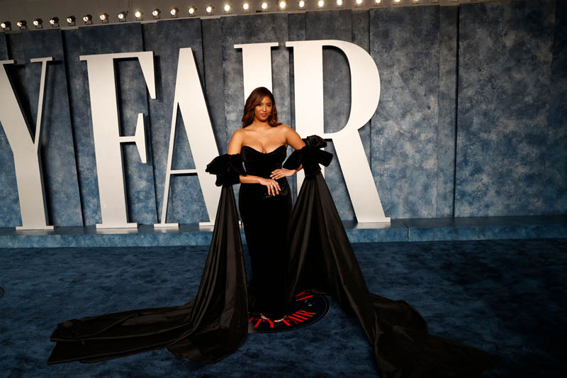 Natalia Bryant, putri dari pebasket Kobe Bryant melakukan debut runway sebagai model Versace.