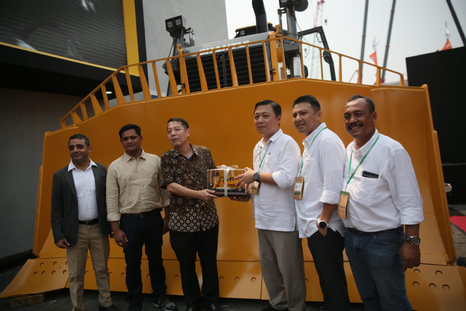 PT Gaya Makmur Tractors berpartisipasi dalam Exhibition Mining Indonesia 2023, di JI EXPO Kemayoran, Jakarta, 13-16 September 2023.