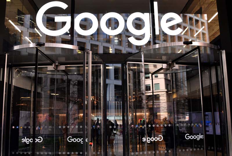 Pemerintah AS mengatakan Google membayar US$10 miliar untuk mempertahanakan dominasi di pasar mesin pencarian.