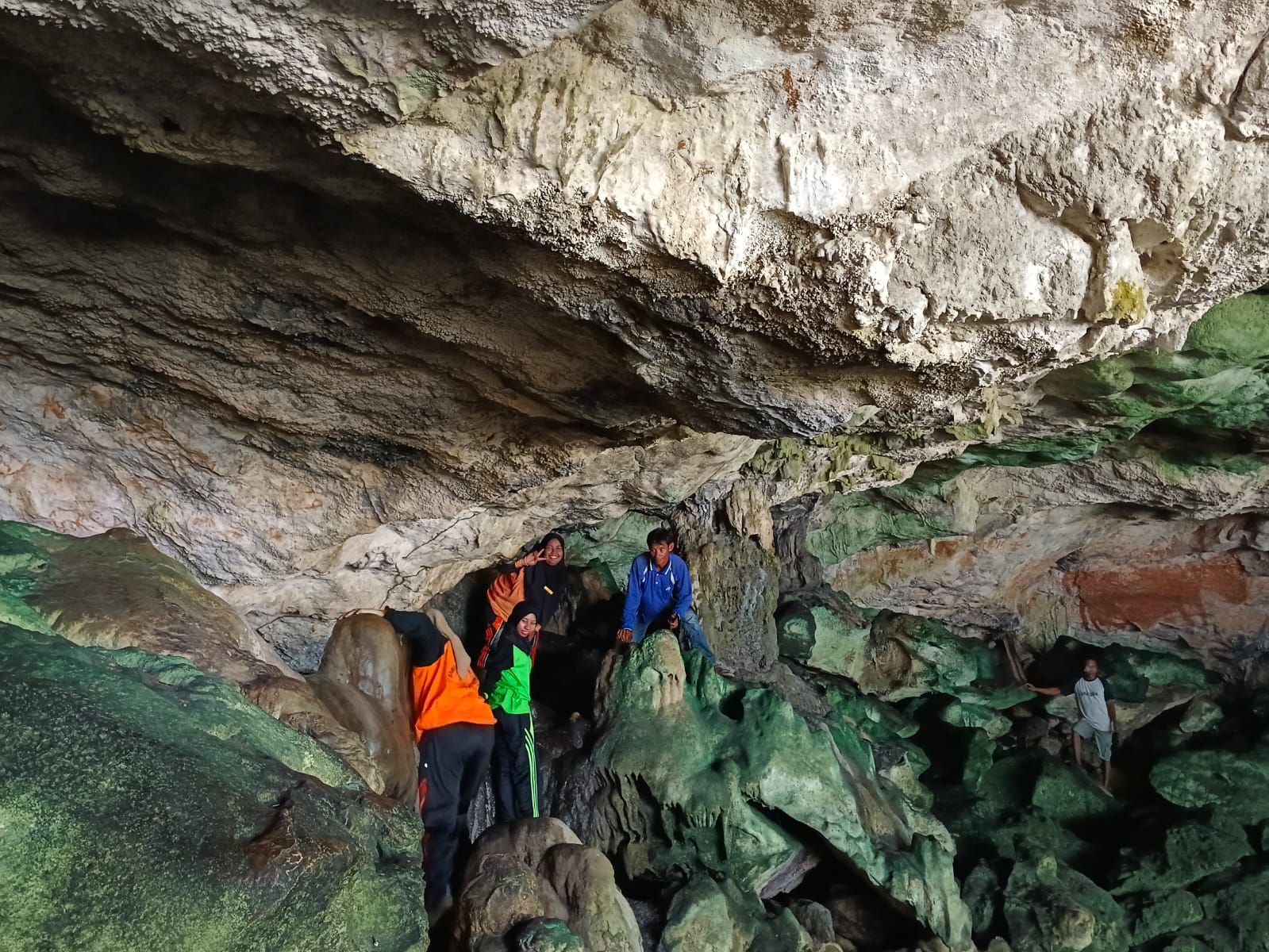 Wisata Gua Liangkabori, Sultra.