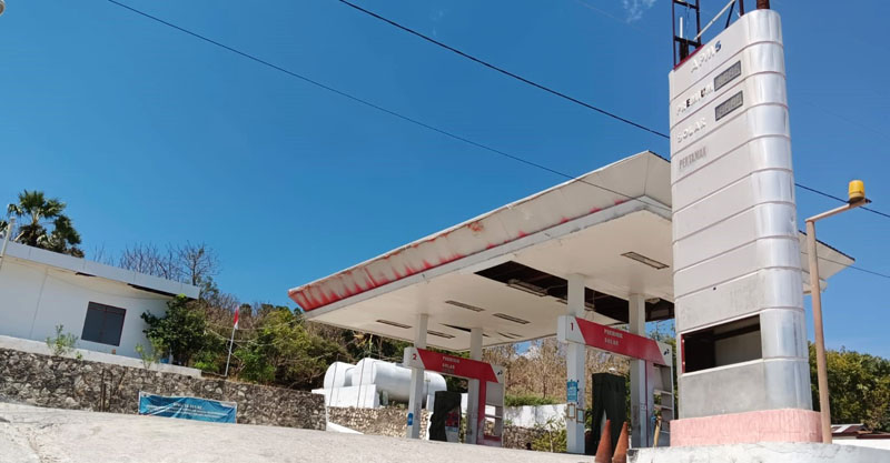 Sudah empat hari BBM di Kota Ba'a, Kabupaten Rote Ndao, NTT mengalami kelangkaan.