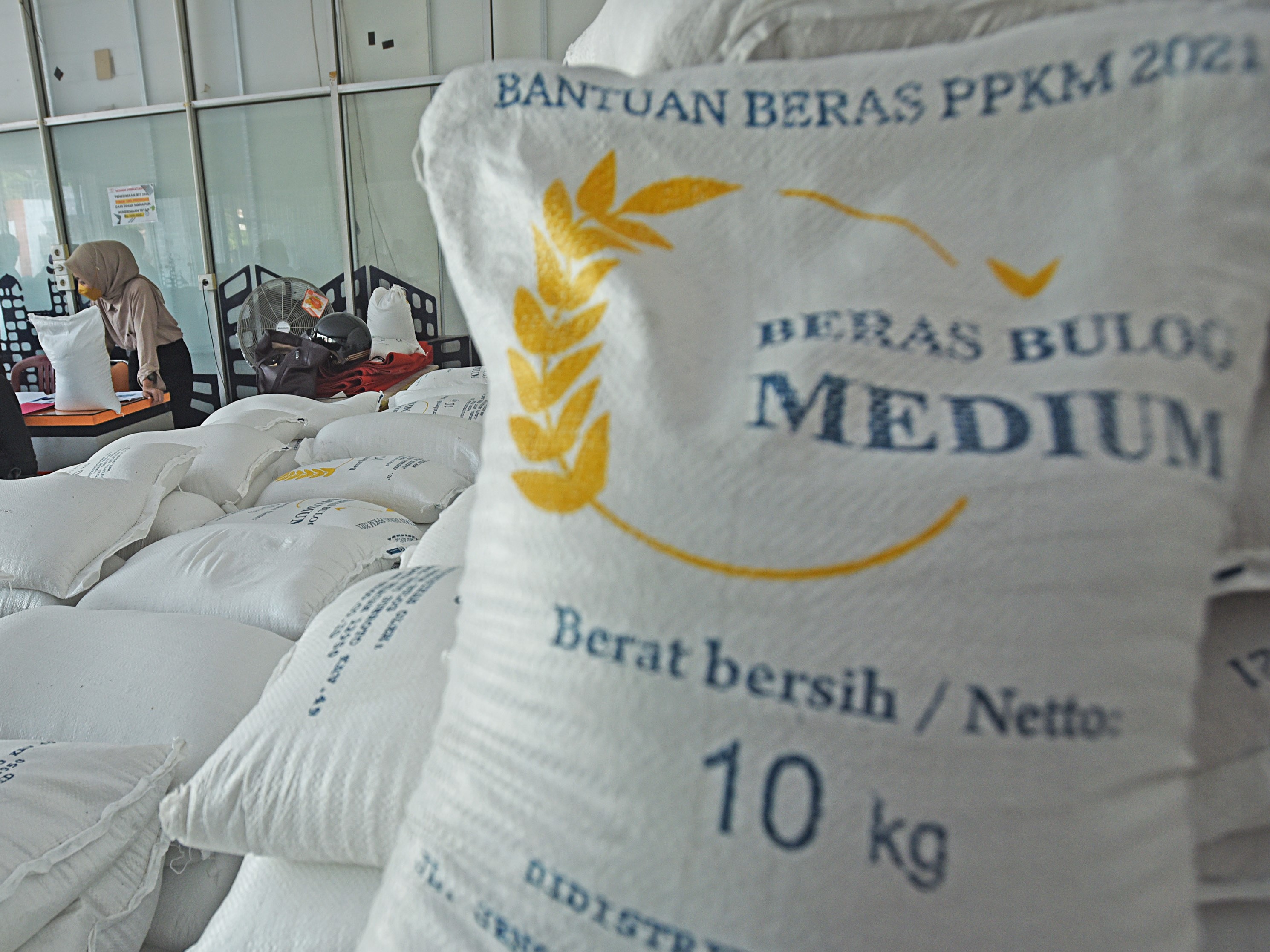 Ilustrasi beras bansos