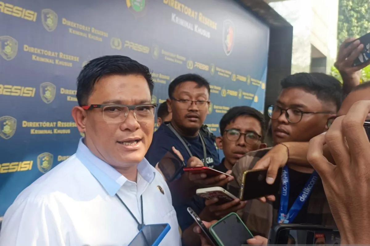 Kombes Ade Safri Simanjuntak