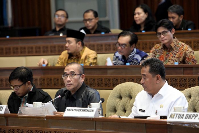 Pendaftaran Capres dan Jadwal Pilkada Dimajukan, Pengamat: Jangan Bikin Kontroversi