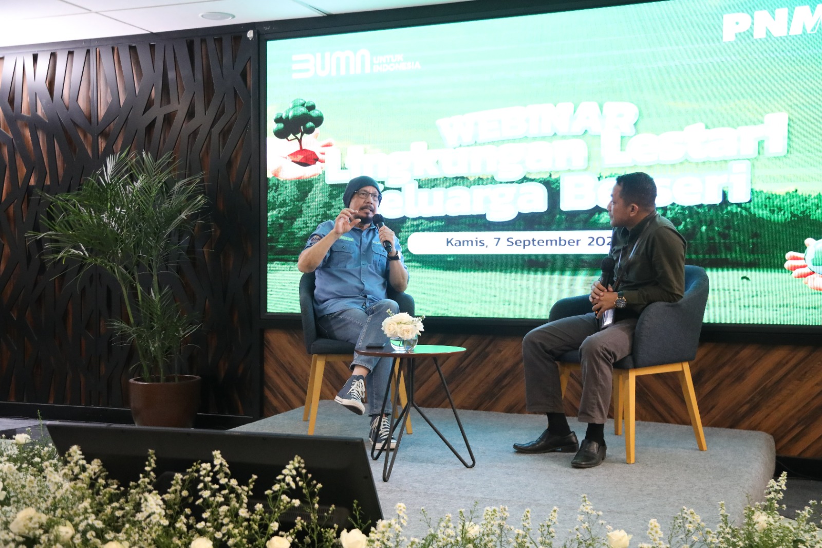 PNM bekerjasama dengan BenihBaik.com menyelenggarakan literasi tentang lingkungan dan keuangan keluarga bagi nasabah perempuan PNM