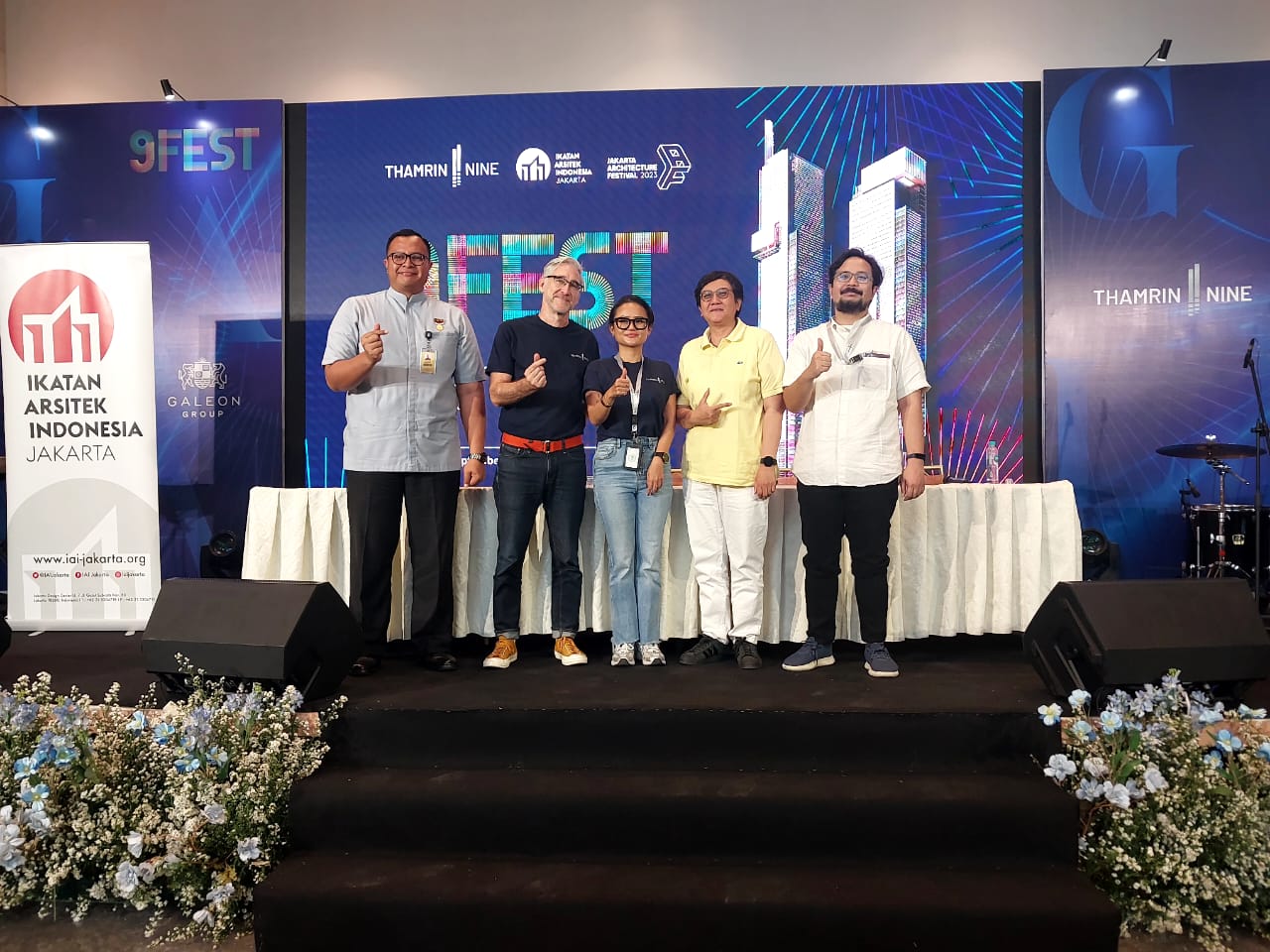 Head of Marketing Galeon Group Anggun Melati (Tengah) di Gedung Autograph Tower, Sabtu (9/9).