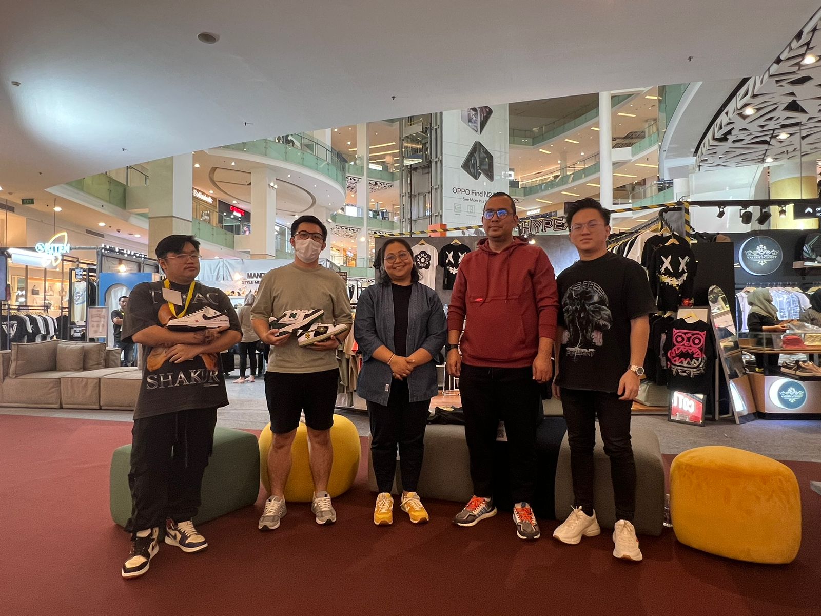 Irressneakers & Luxury Bazaar Hadir untuk Penuhi Harapan dari 'Sneakerhead' 