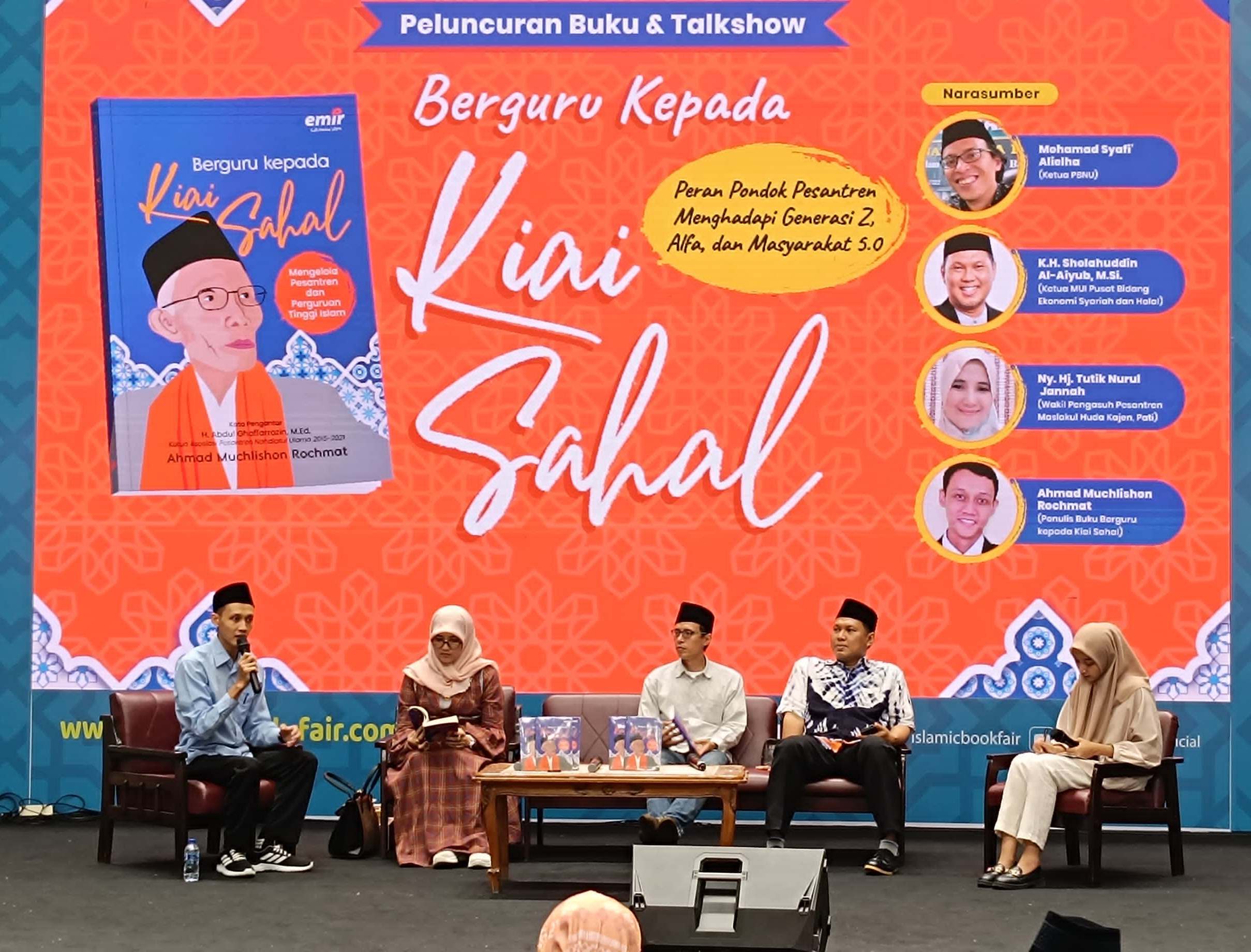 Peluncuran buku dan talkshow 