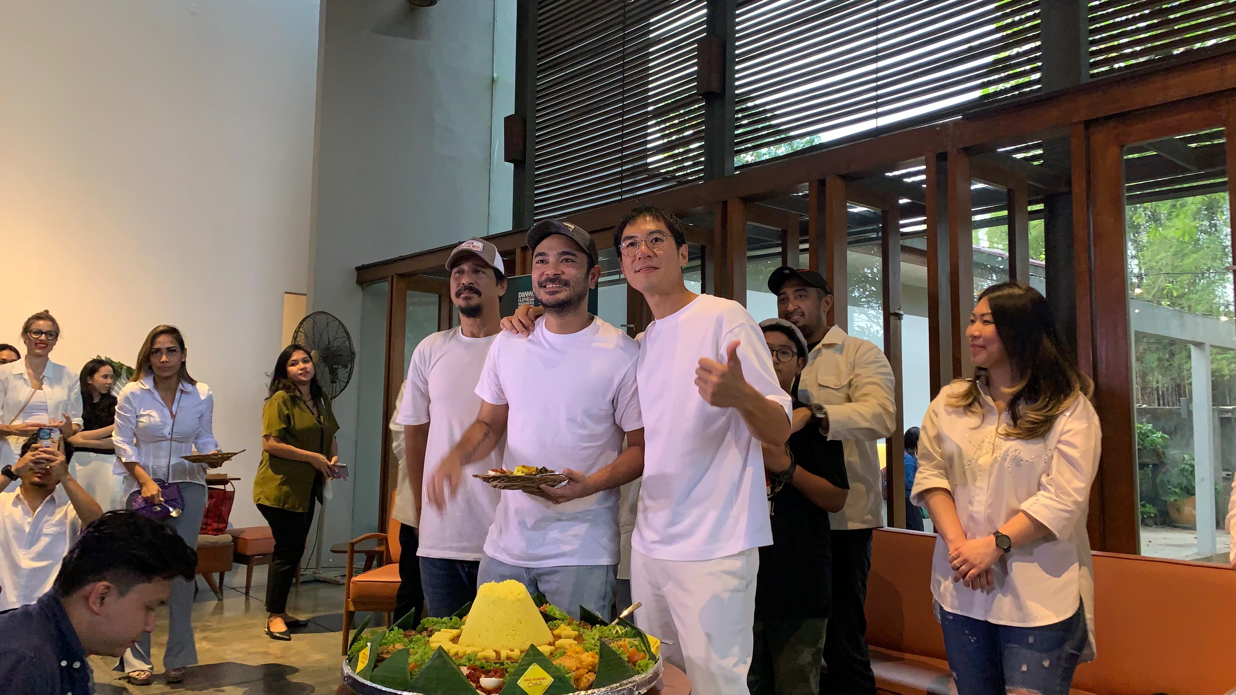 Aktor Marthino Lio akan berperan sebagai Glenn Fredly di film Glenn Fredly The Movie