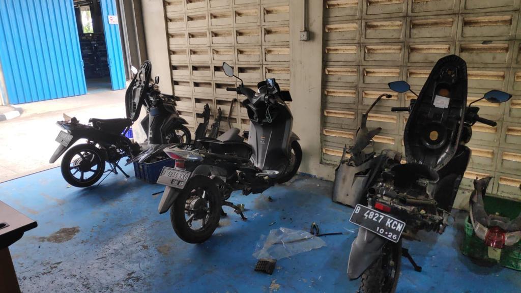 PLN EPI mendorong penggunaan kendaraan listrik untuk operasional.