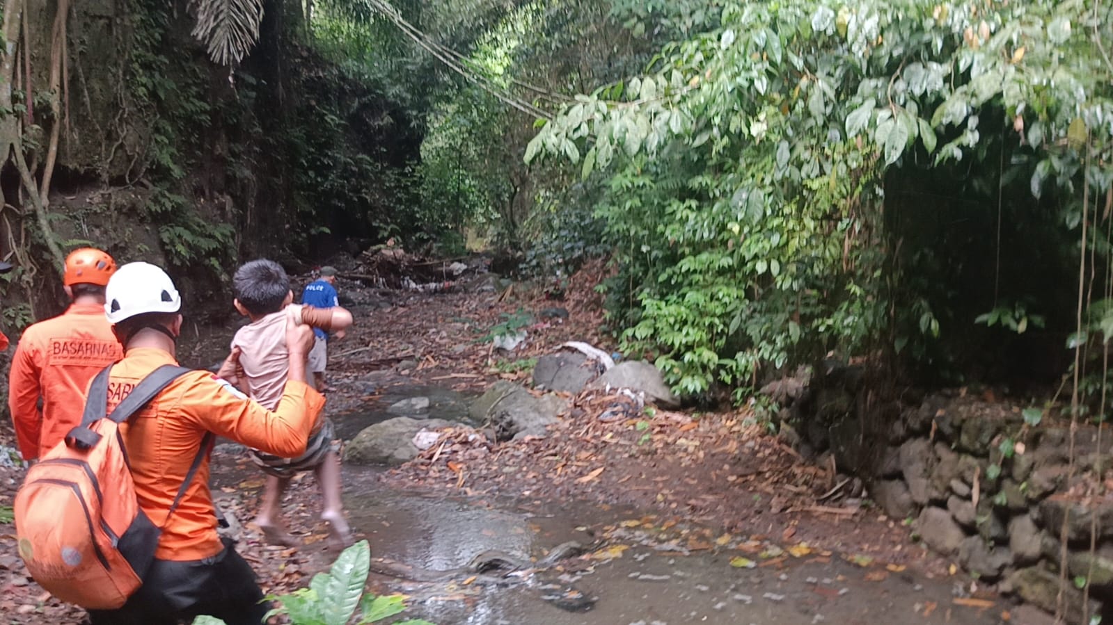 Tim SAR menemukan bocah 5 tahun yang sempat dinyatakan hilang