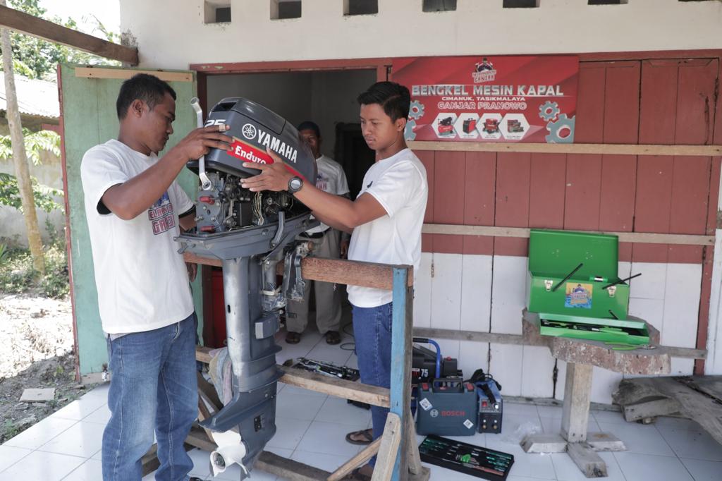 Bantuan peralatan bengkel dari Nelayan Balad di Tasikmalaya