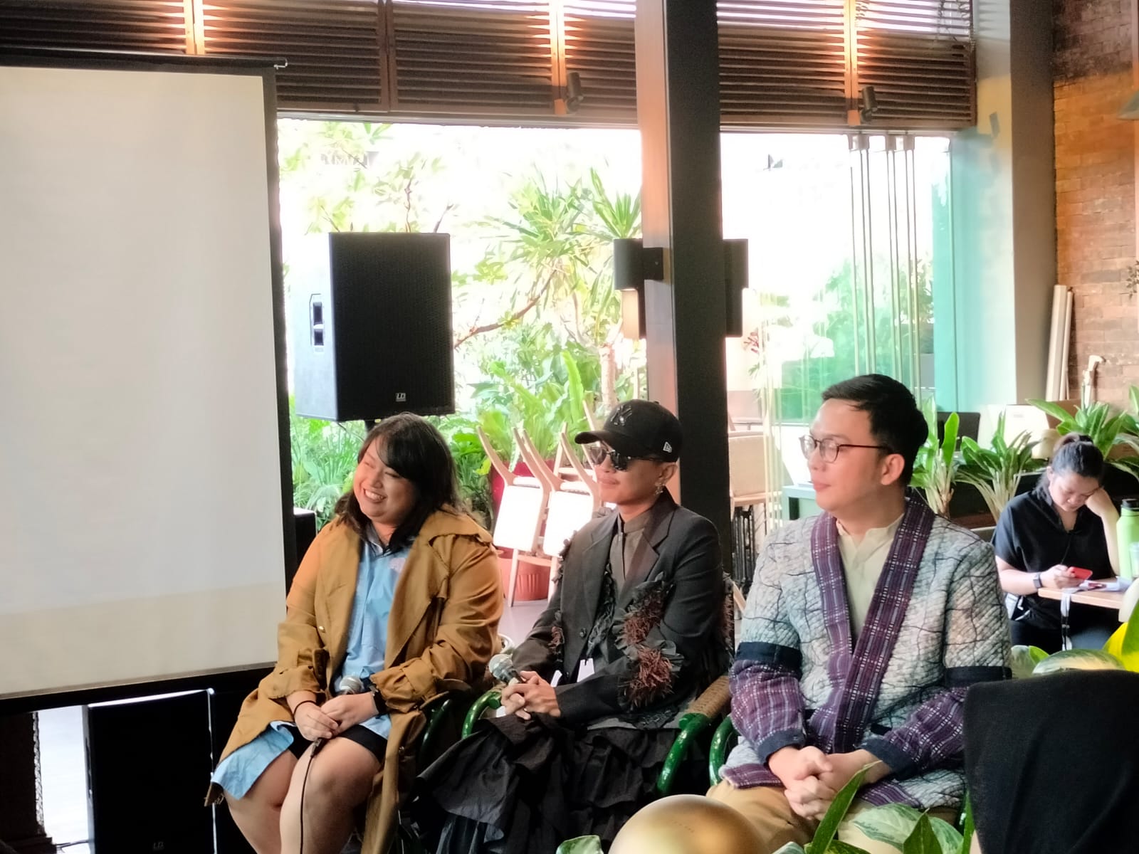 (Ki-Ka) Rinda Salmun, Iyonono, Adrie Basuki