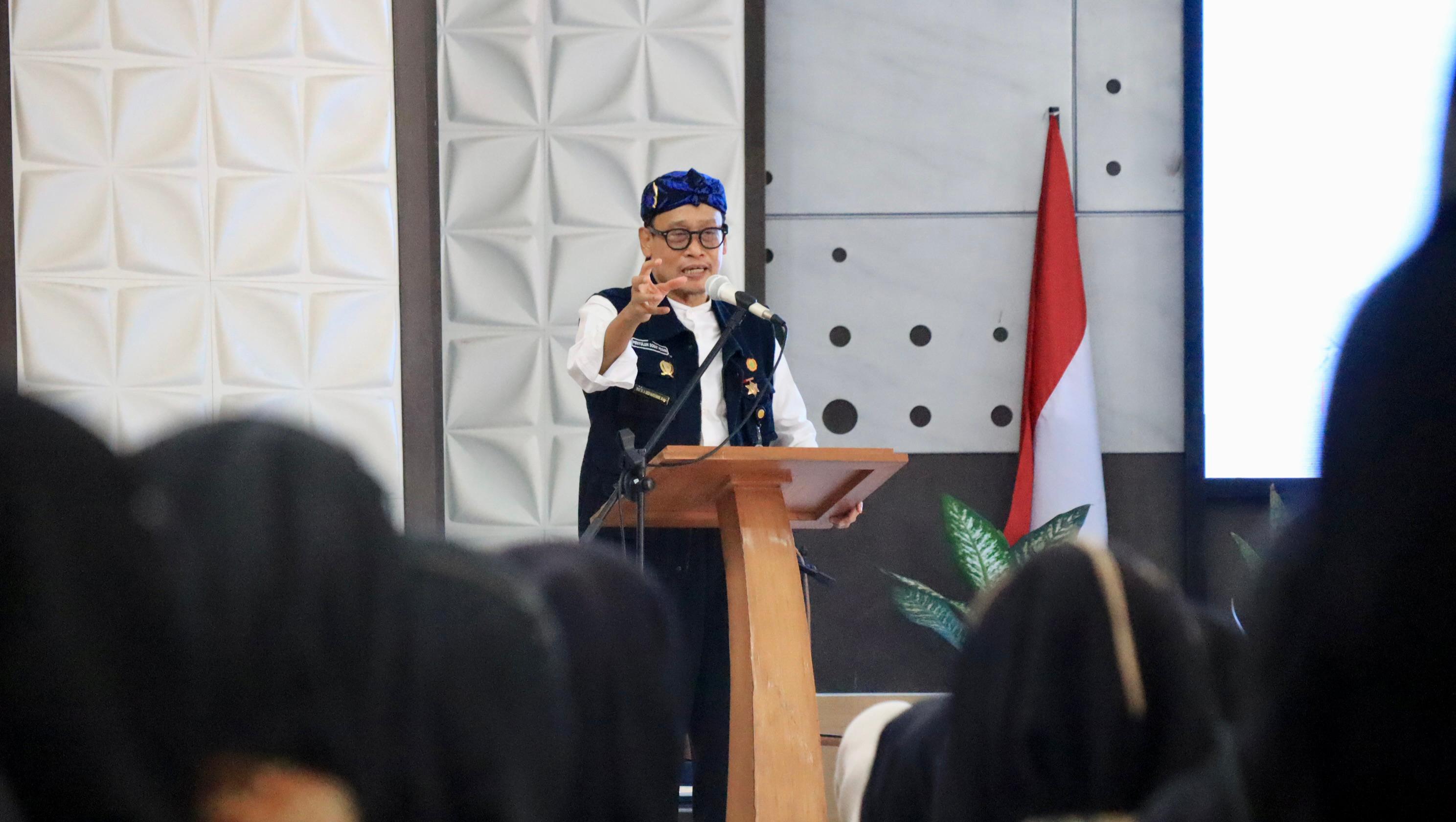 Kepala Badan Penyuluhan dan Pengembangan Sumber Daya Manusia Pertanian (BPPSDMP) Kementan Dedi Nursyamsi memberi kuliah umum.