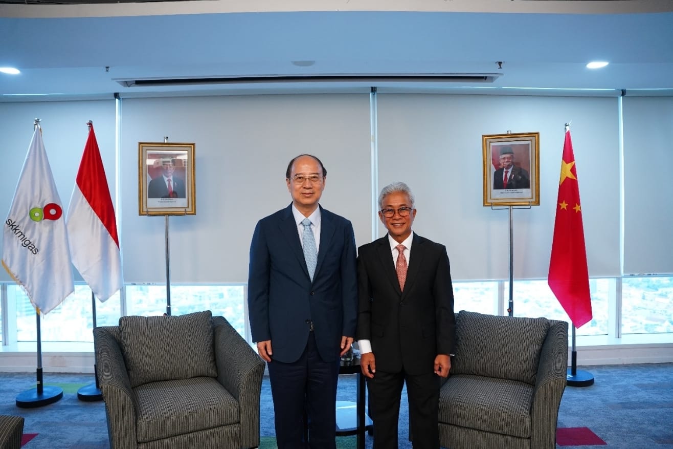 Presiden Direktur CNPC Dai Houliang menemui Kepala SKK Migas Dwi Soetjipto di sela-sela KTT Asean.