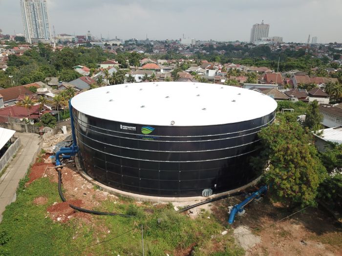 Tangki air 10 juta liter