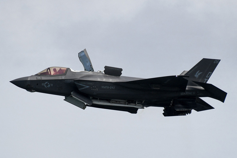 Militer AS masih mencari jet F-35 yang menghilang di atas South Carolina, setelah pilotnya melontarkan diri.
