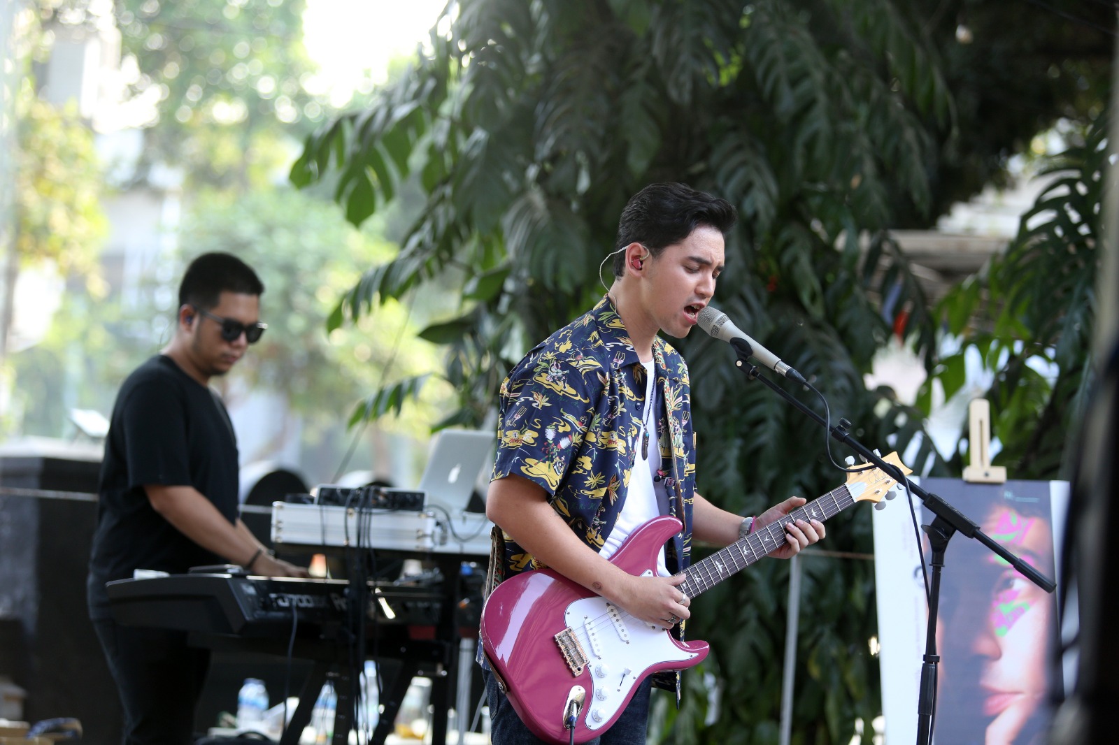 Syahravi Merilis Single Ke-21 Berjudul Love Me, Honestly