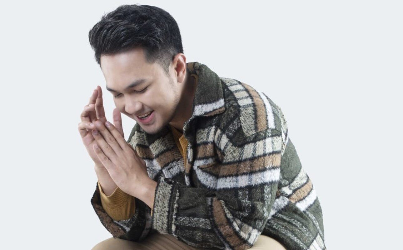 Penyanyi Yogie Nandes